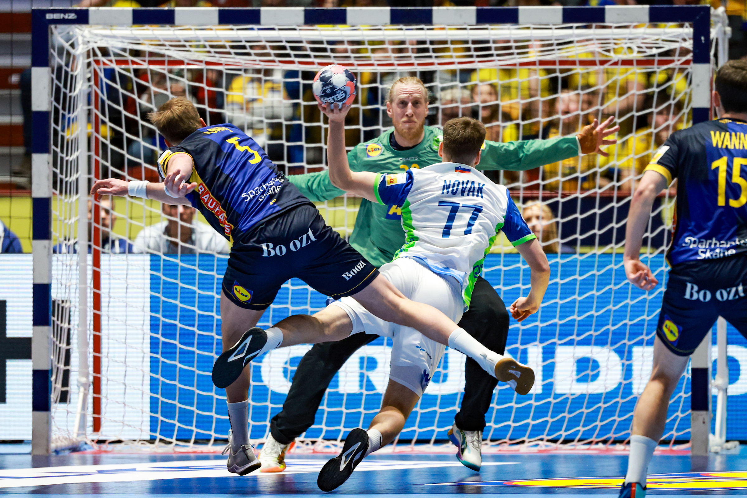 Learn Handball and Mikael Appelgren team up with goalkeeper coaching tips
