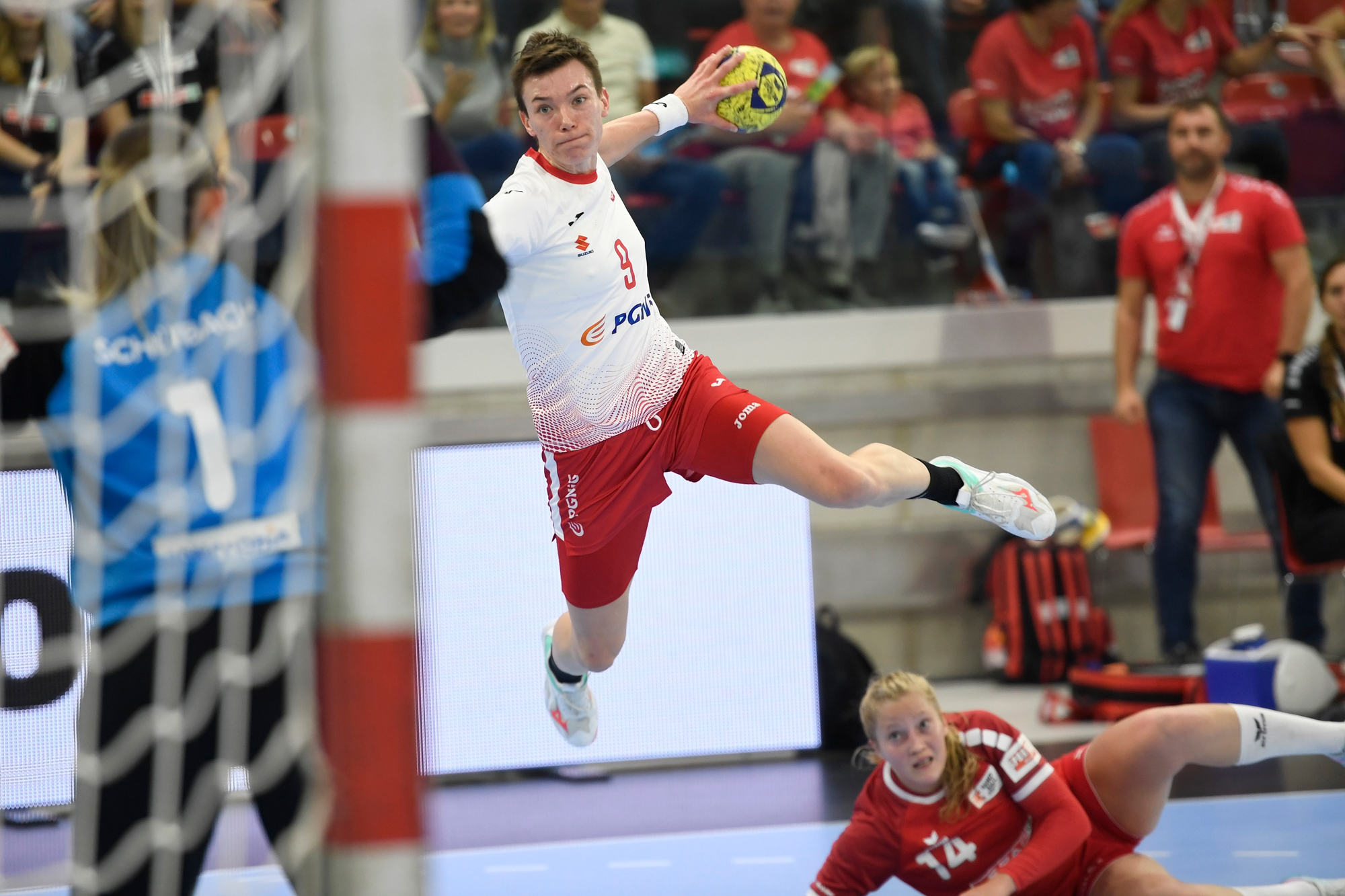 Flawless second half lifts Poland past Switzerland - Vimarsana News