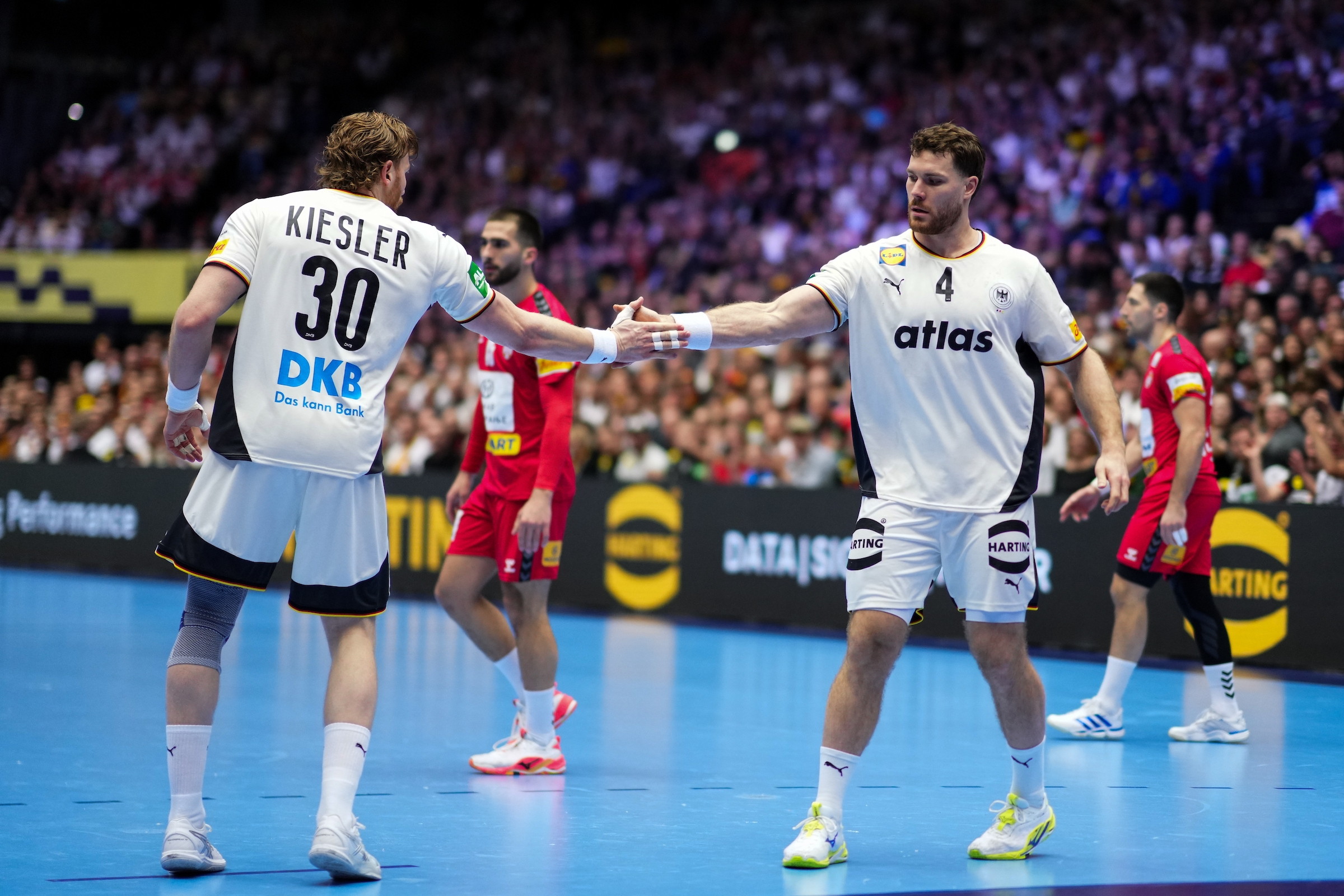 What teams in group A need to reach the main round