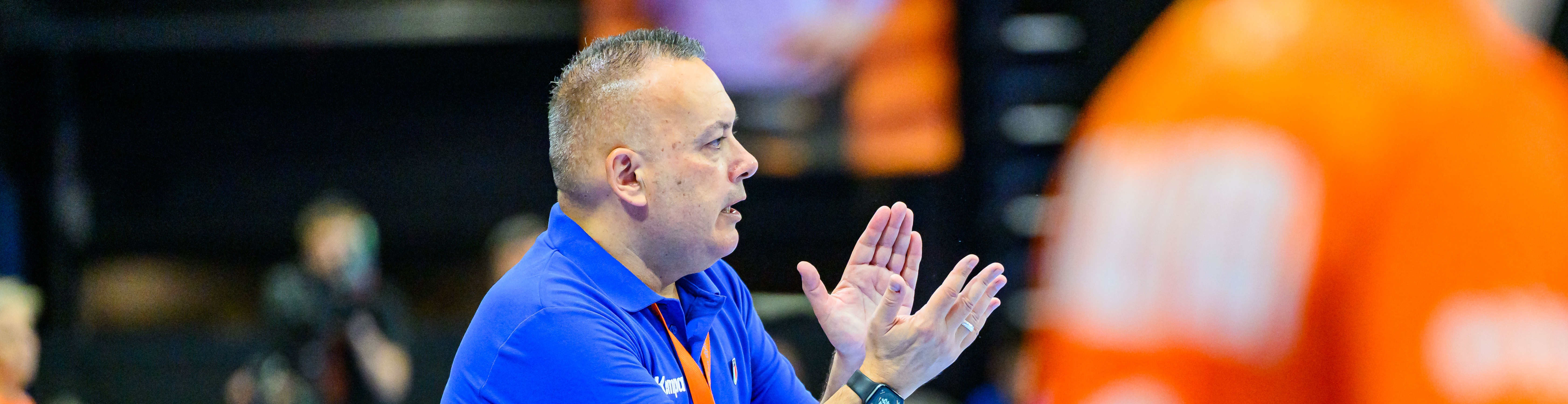 20251016 NED ITA Coach