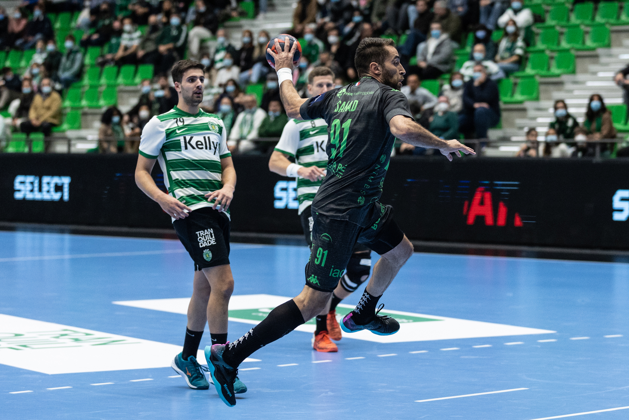 Hero Kiko Costa comes through in thrilling match