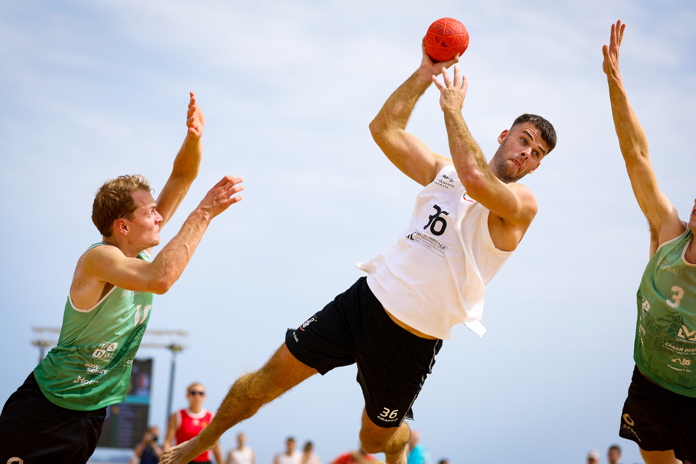 Basket handball hotsell