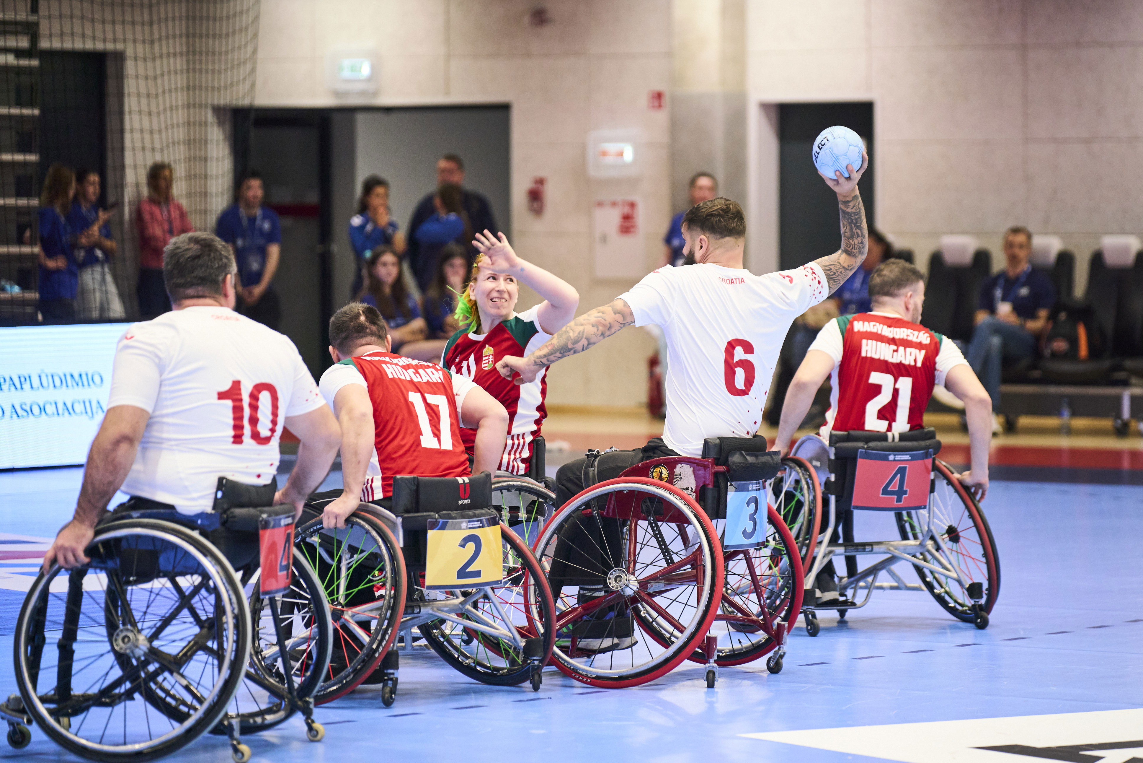 Handball Mobility Wheelchair handball: New-style EURO throws off