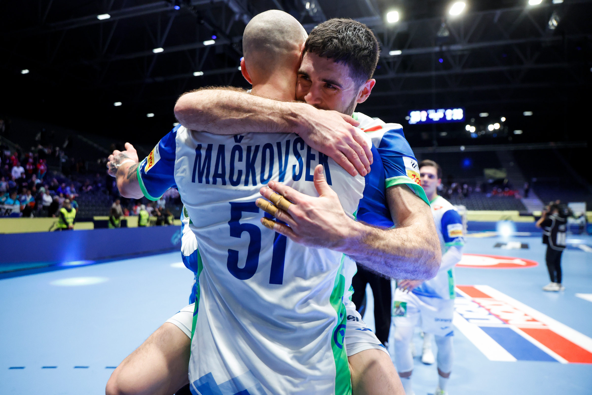 Summary: Four more main round seats sealed; Faroes get win