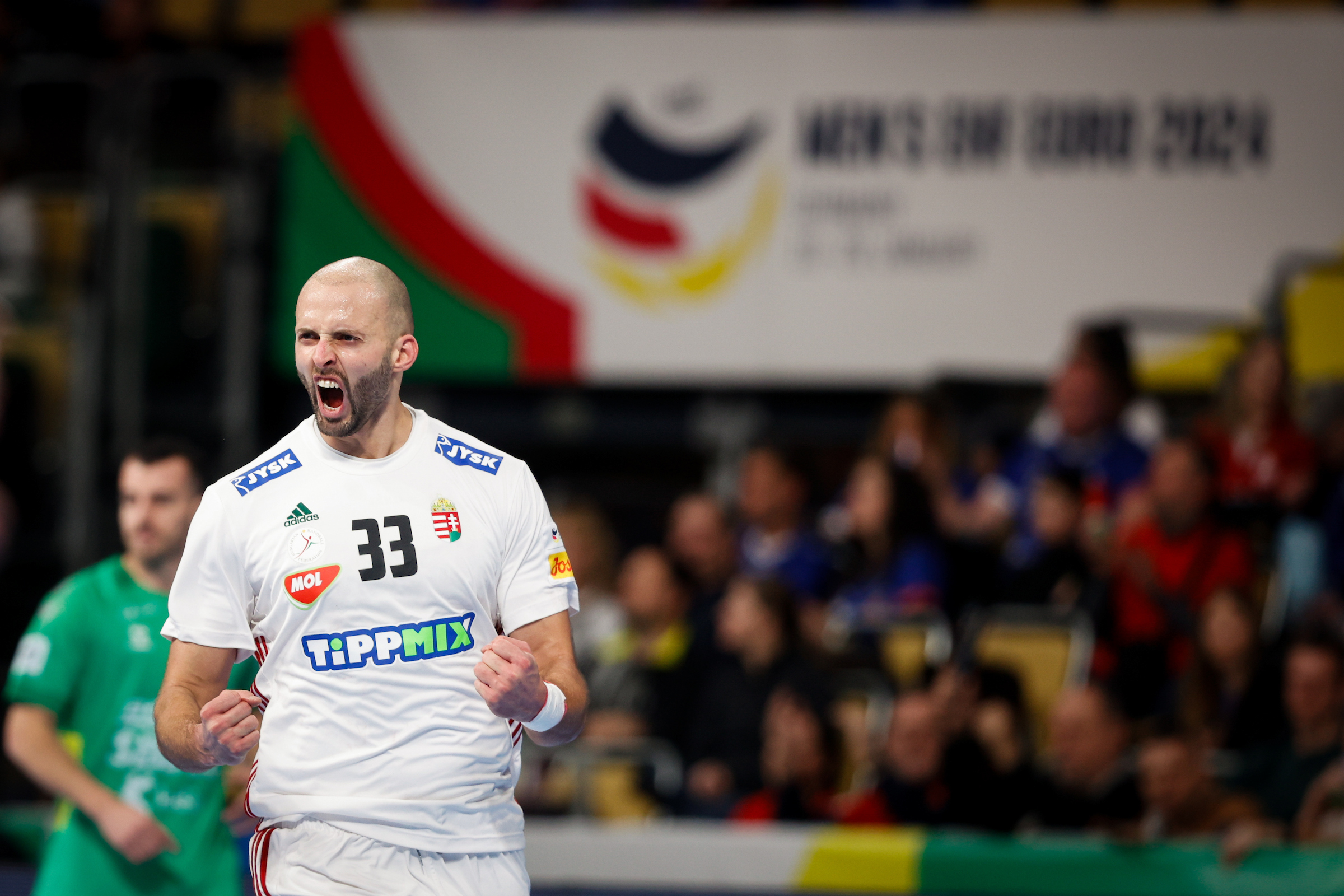 Hungary grind out narrow win versus Montenegro