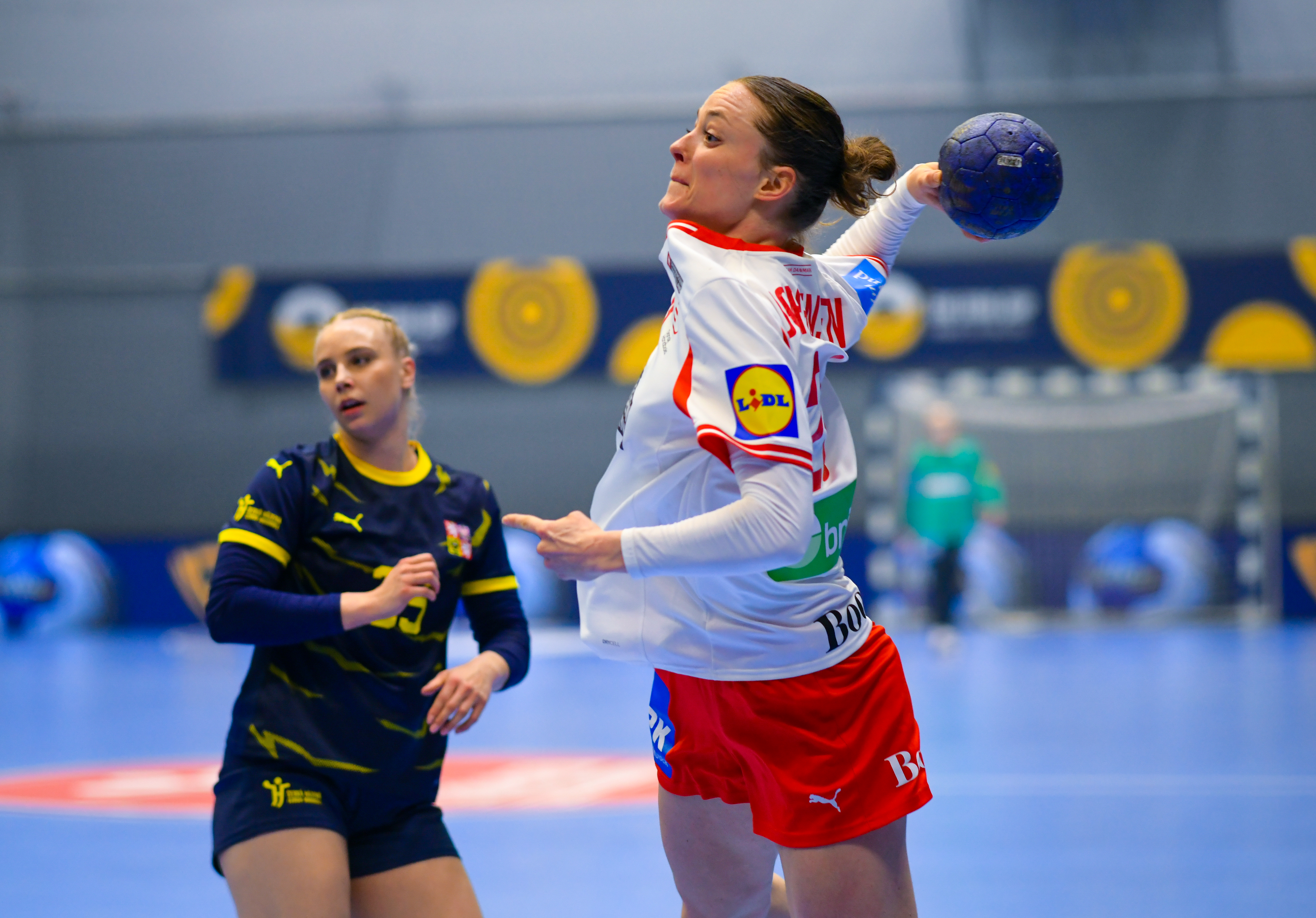 Dania z kompletem zwycięstw w EHF EURO Cup, Czechy przed trudną misją