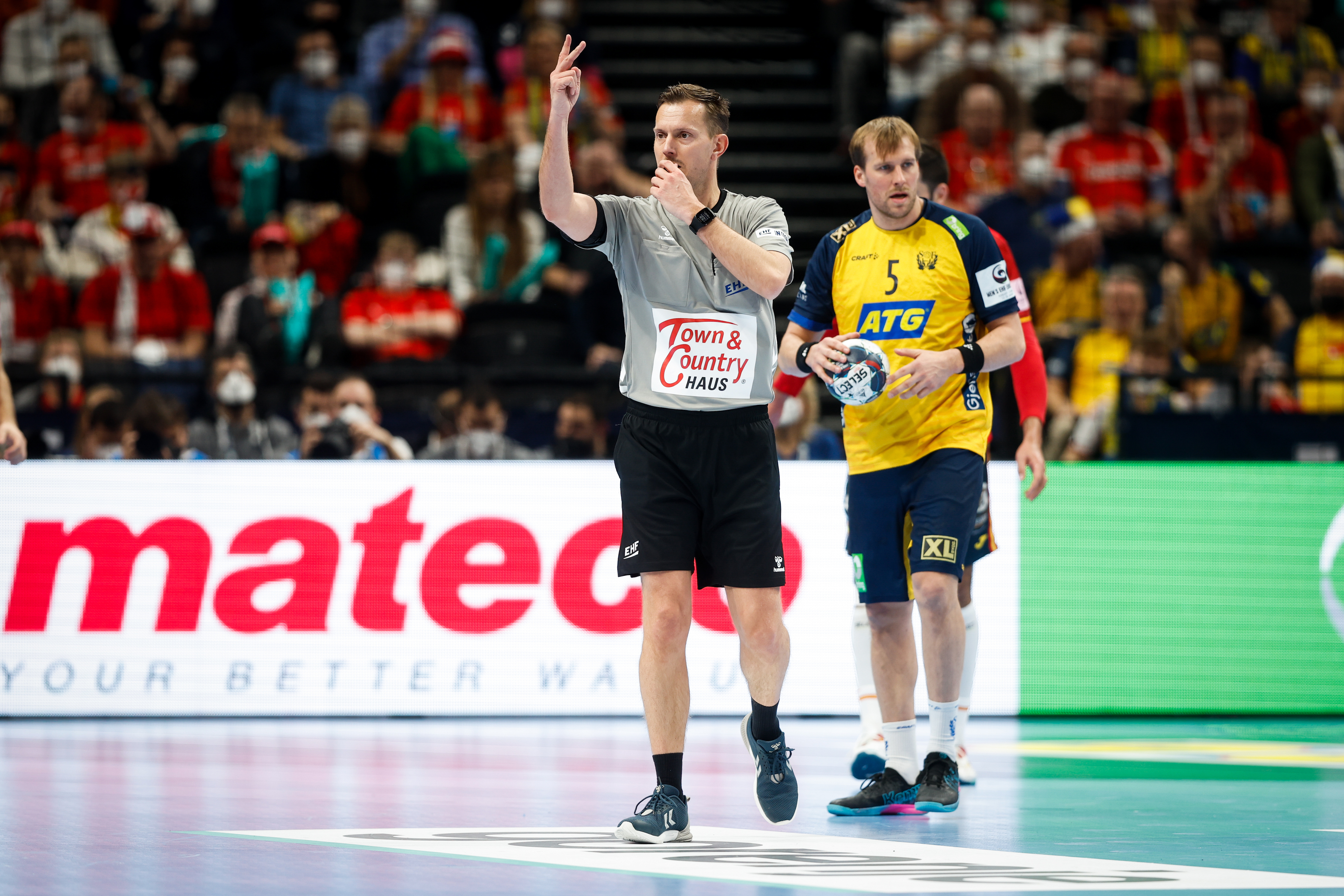 Short sales protection handball