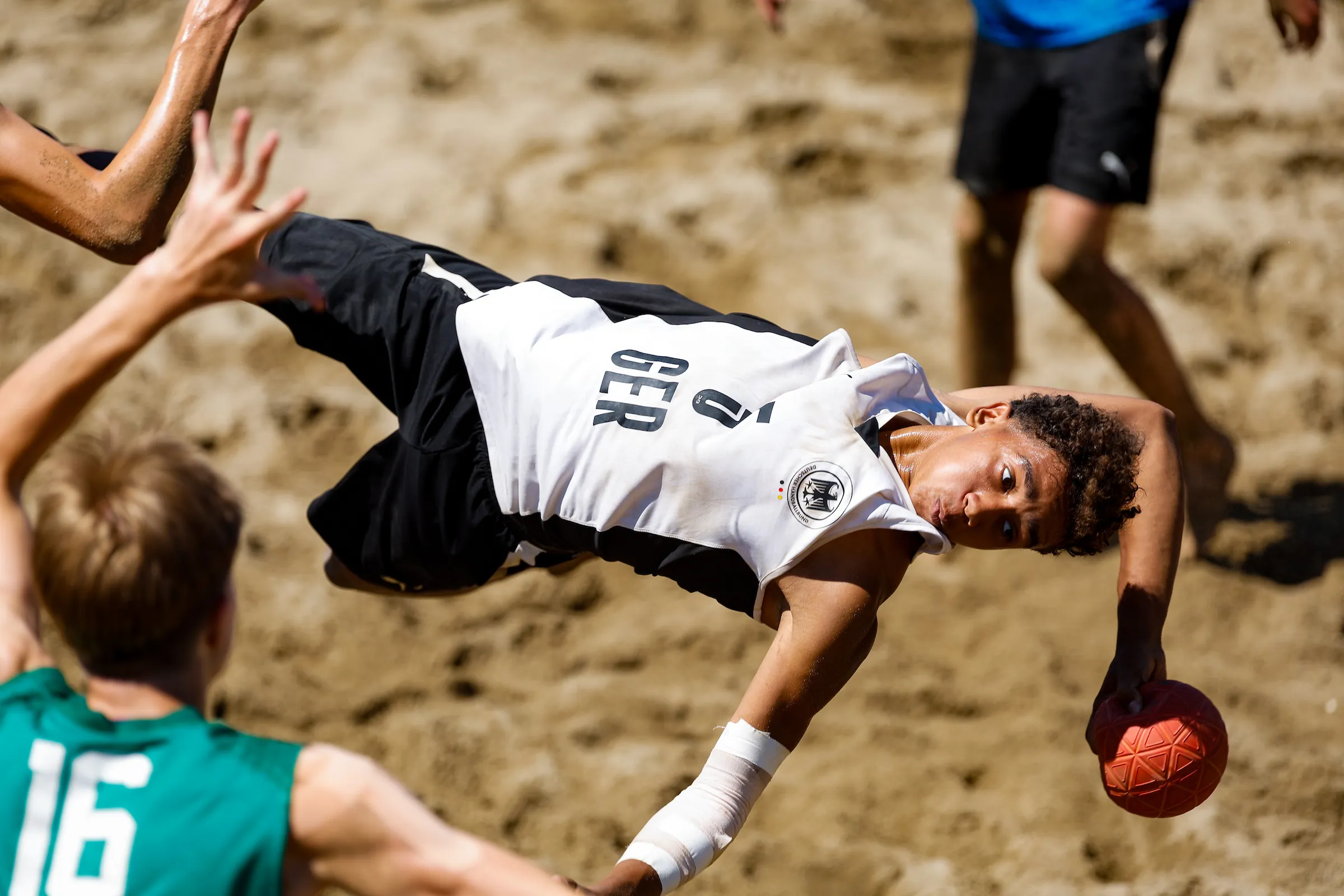 Yac Preview: 33 teams go for glory at YAC 17 EHF Beach Handball EURO 2026