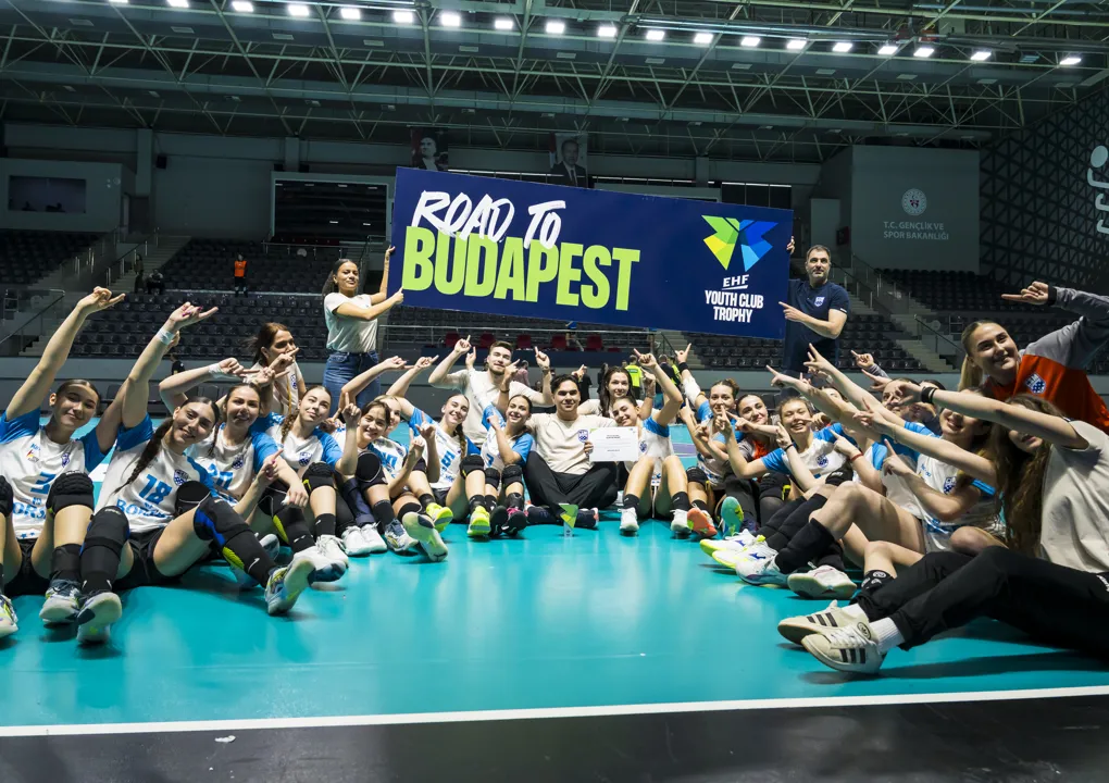 Trzy kluby z Węgier i CSM Bukareszt zagrają o młodzieżowe mistrzostwo Europy