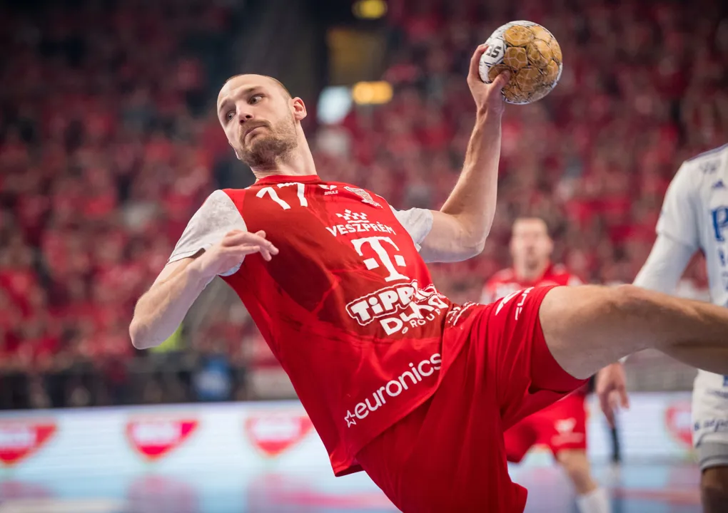 Tension builds as quarter-finals throw off