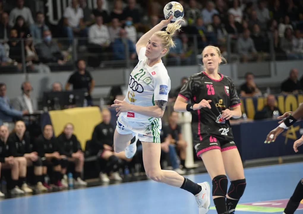 Heavyweight rivalry headlines decisive weekend