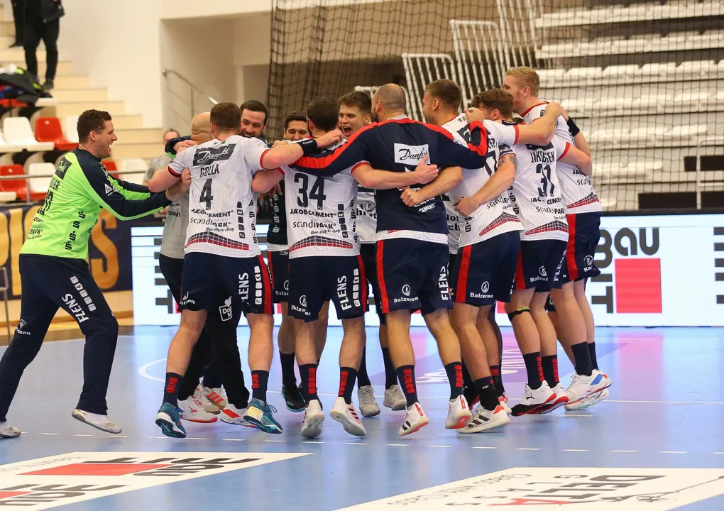 Flensburg overcome absences to beat Dinamo
