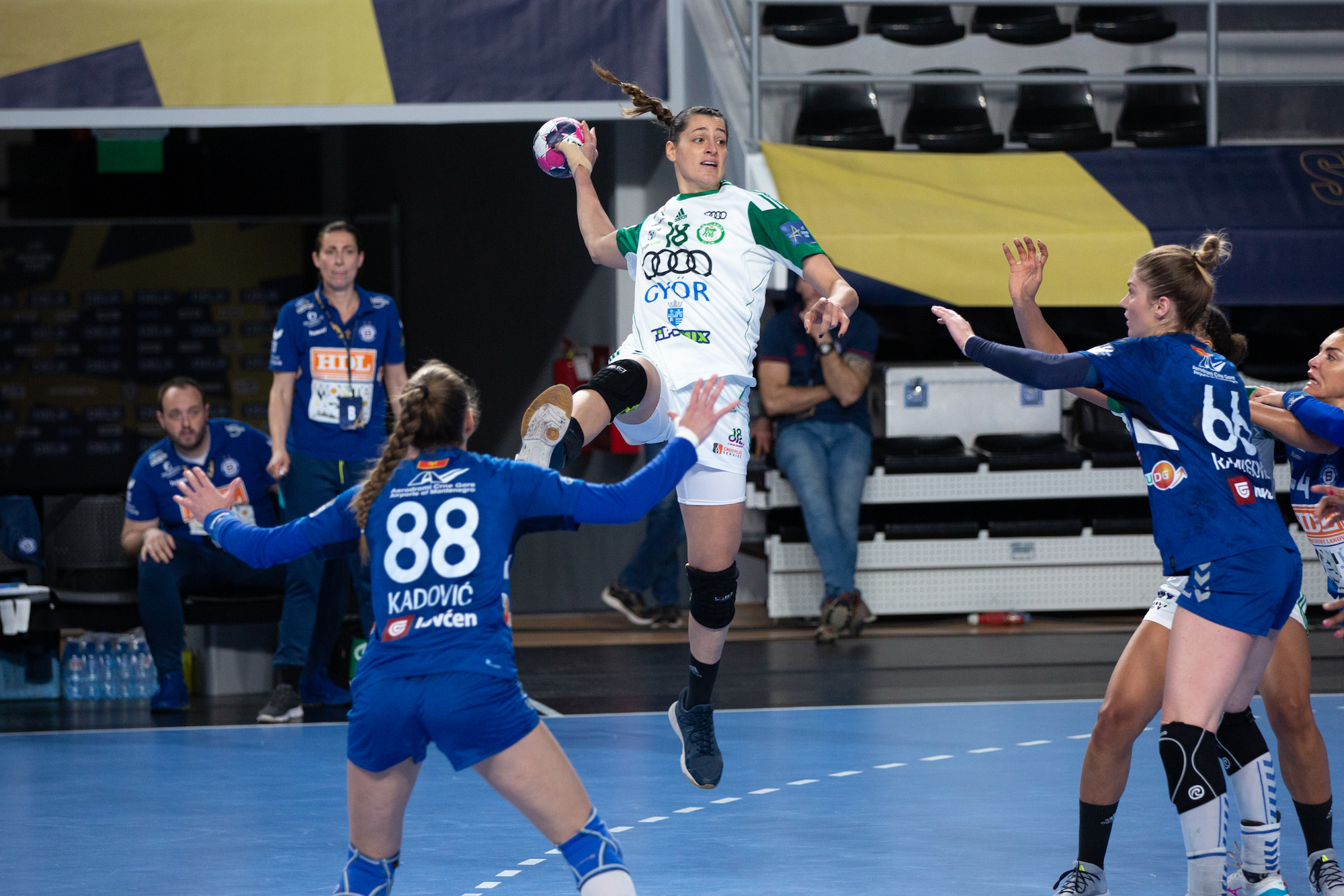 Coverage of the DELO EHF Champions League first-leg ...