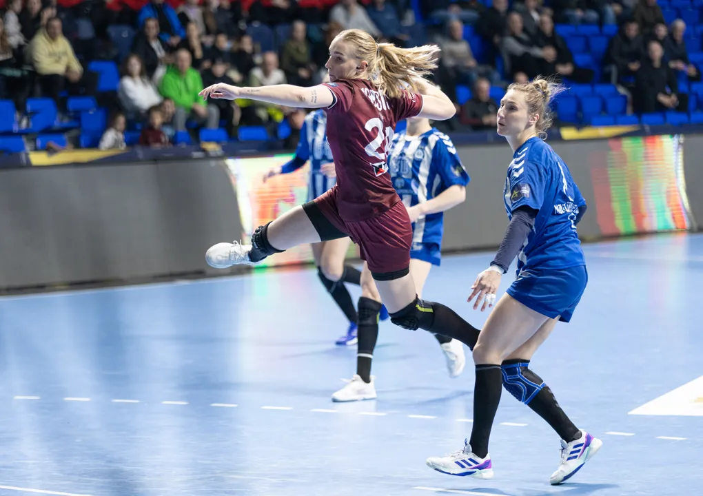 Rapid snatch play-off ticket in thriller; Györ secure top spot