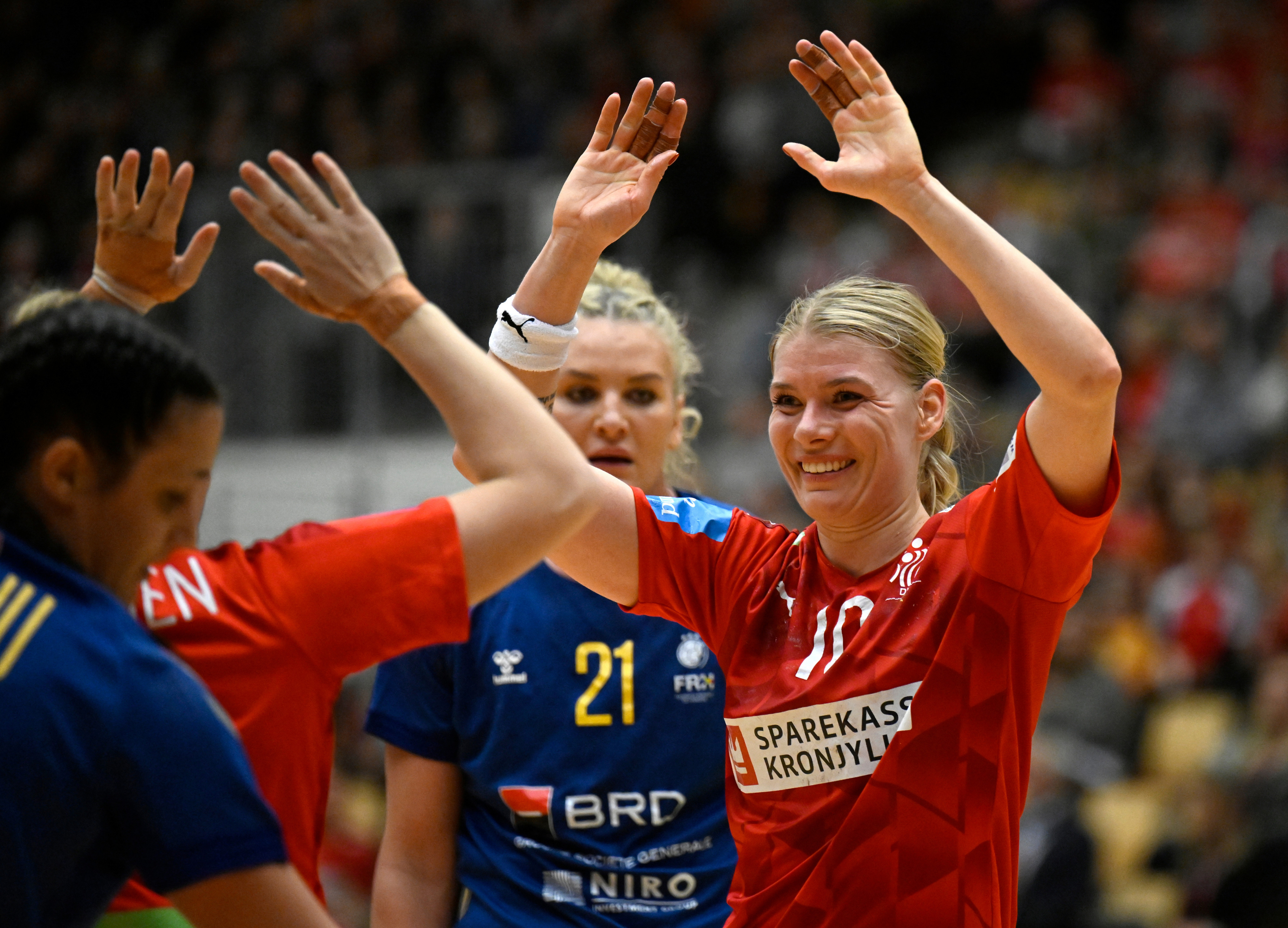 Denmark clinch EHF EURO berth with win over Romania