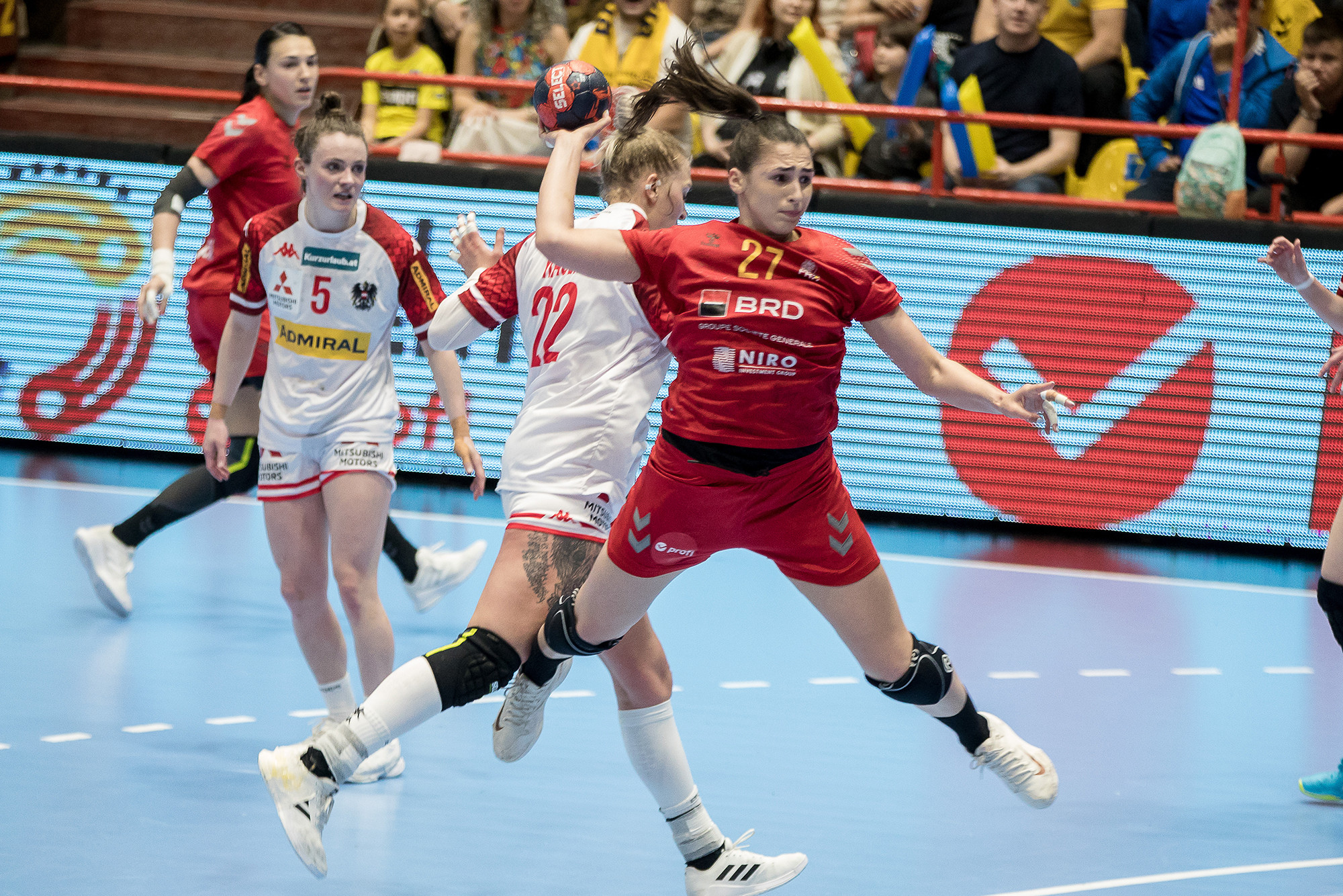 Romania on way to EURO finals - Vimarsana News